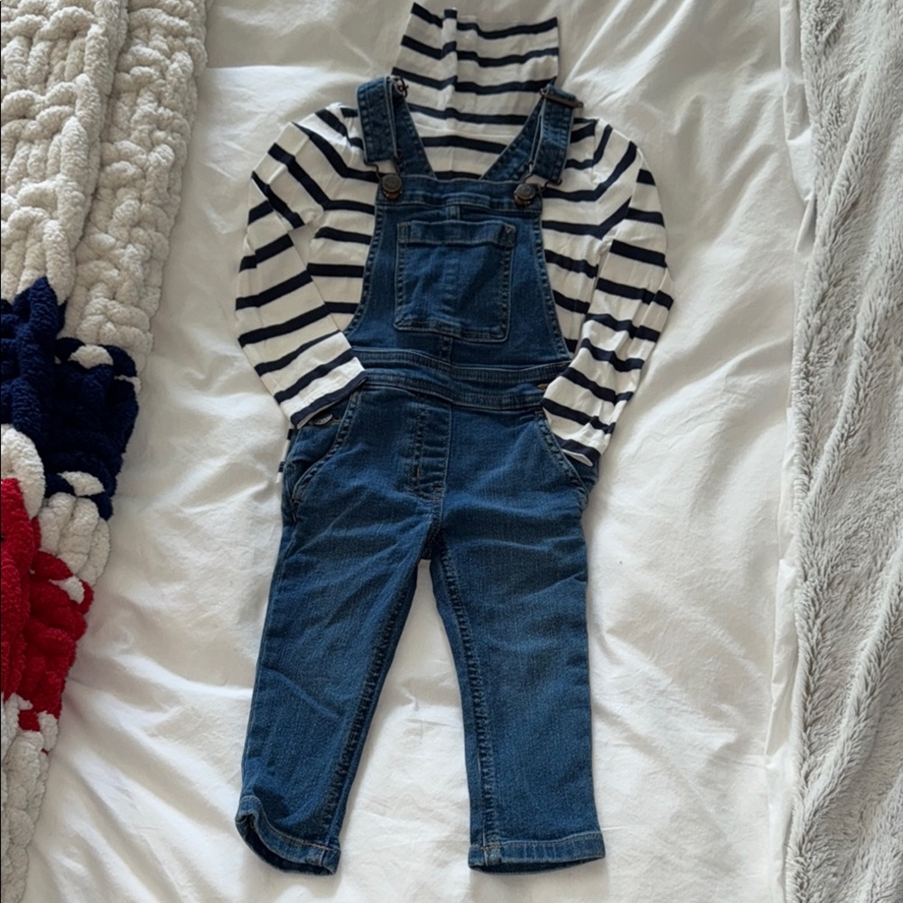 Outfit of the day- JCrew GUC turtleneck and overalls 🥹 size 3 & size 2 pants
